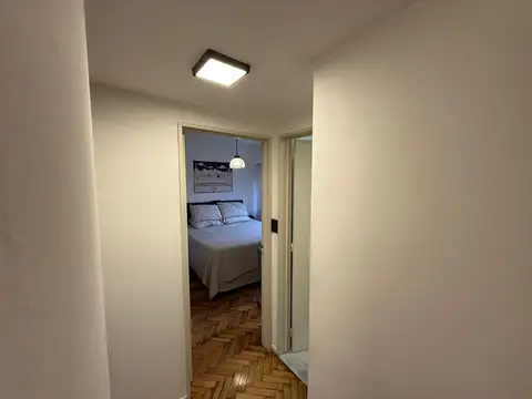 Departamento 3 amb refaccionado a nuevo - Segundo Piso al frente con balcon - Almagro