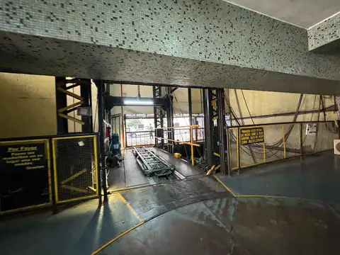 Marcelo T. de Alvear y Maipu \u002D Cochera fija \u002D Venta \u002D Retiro