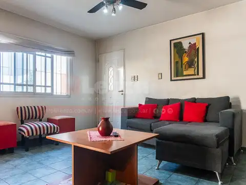Depto Tipo Casa en Venta de 3 ambientes