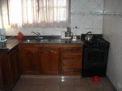 Depto Tipo Casa en Venta de 5 ambientes