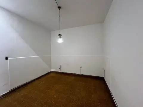 Depto Tipo Casa en Venta 49 años