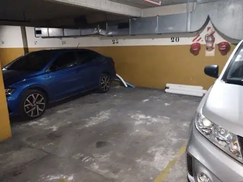 Cochera Recoleta Juncal y Billinghurts