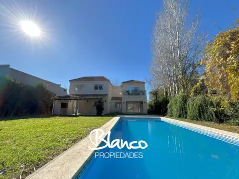 Casa  en Venta en Saint Matthew´s Village, Pilar, G.B.A. Zona Norte