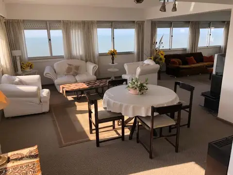 Falucho 100, Piso 11