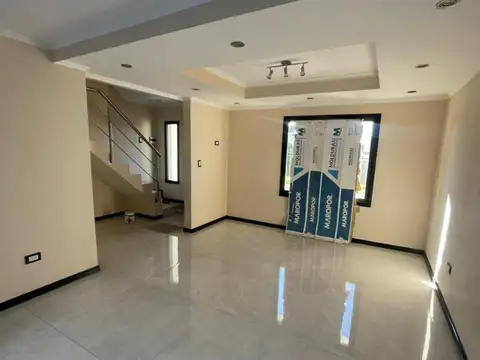 Depto Tipo Casa en Venta de 3 dormitorios
