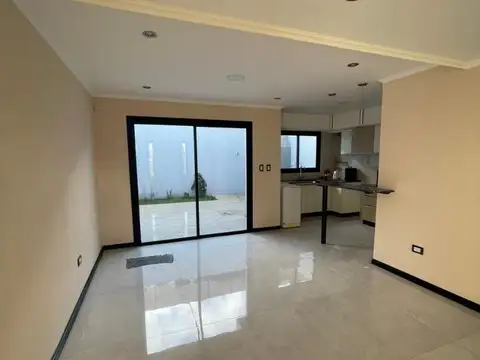 Depto Tipo Casa en Venta de 4 ambientes