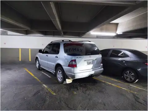 VENTA COCHERA PB FIJA CUBIERTA GRANDE SAN NICOLAS