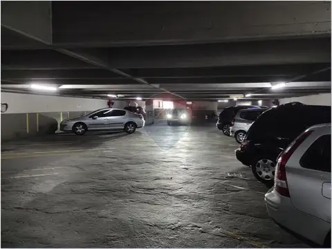 VENTA COCHERA PB FIJA CUBIERTA GRANDE SAN NICOLAS