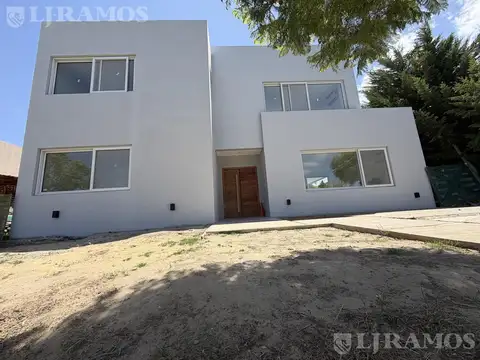 Casa en venta en el Barrio Vistas, Puertos / Escobar