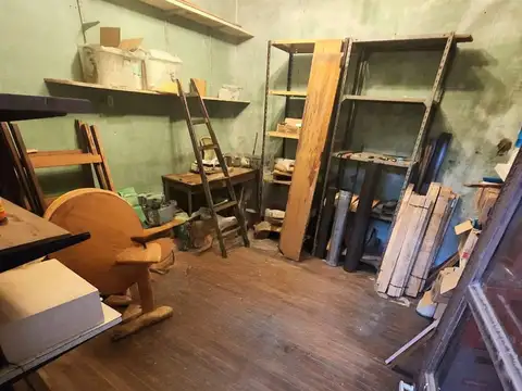 Galpón/vivienda/oficinas 375m2