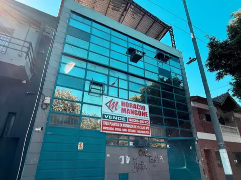 600 M2 TODO HORMIGON CON MONTACARGA + POSIBILIDAD DE 200 M2 (TECHADO C/PARABOLICO)