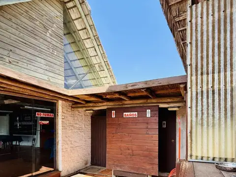 Casa 7 ambientes con 6 baños