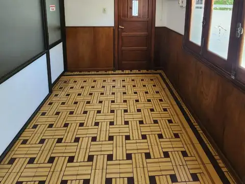 Oficina 5 ambientes con 1 baño