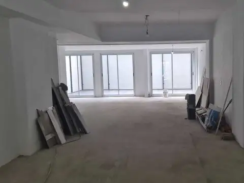 Local en Alquiler en Paternal, USD 2.800