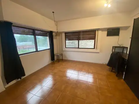 Domingo Faustino Sarmiento al 900