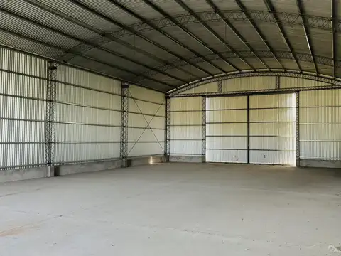 Galpon en Venta 100  mts Fondo