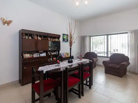 Depto Tipo Casa en Venta de 4 ambientes