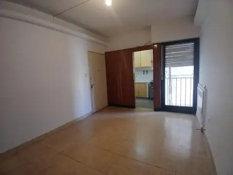 Av Independencia 2251 , Piso 6