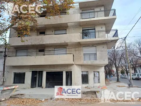 Dean Funes  1000 - Planta Baja