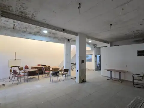 Galpon en Venta 40  mts Fondo