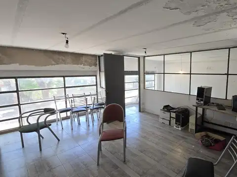 Deposito galpón taller  en venta con local y oficina en Wilde  al 1900 Boulogne