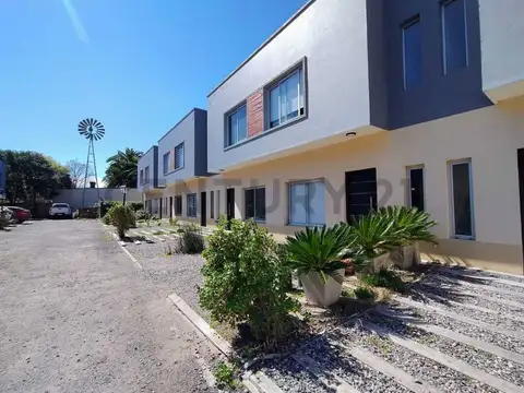 VENTA DUPLEX en CONDOMINIO EL MOLINO Apto Credito