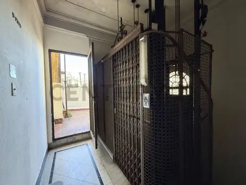 Oficina 3 ambientes con 1 baño