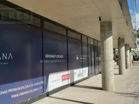 Local  en Venta de 110 m2  en Complejo Urbana Las Lomas - San Isidro