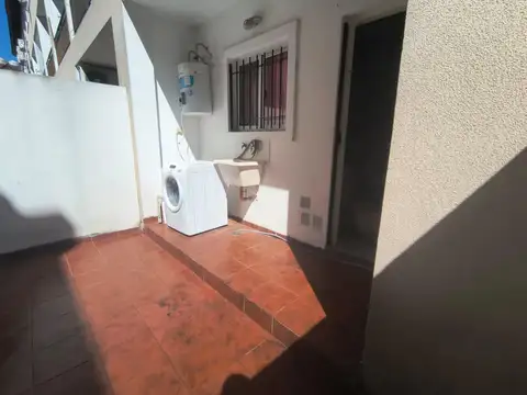 Depto Tipo Casa en Venta de 2 ambientes