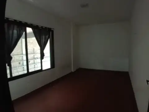 Deseado 5574 , Piso 1