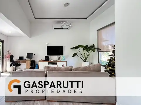 Casa 4 ambientes con 3 baños