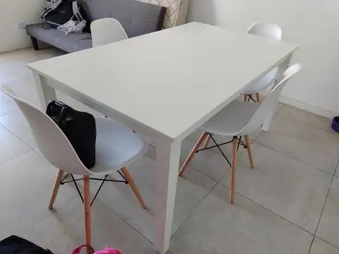 VENTA  LAGOON, PILAR