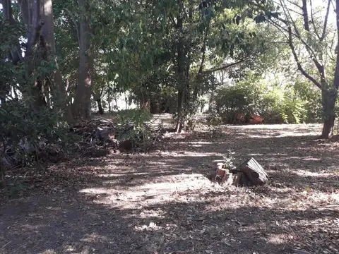 312 e/ 50 y 302 - El Rodeo