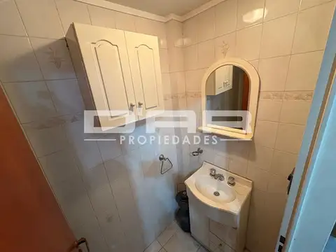 Depto Tipo Casa 4 ambientes con 2 baños