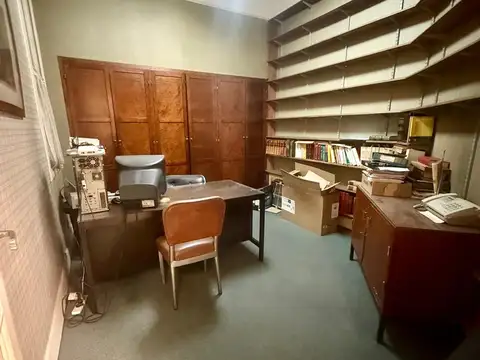 Oficina en Venta 90 años