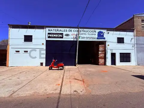 Uruguay 3200, Piso 0