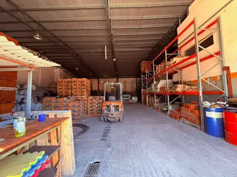 VENTA GALPON EN BELLA VISTA