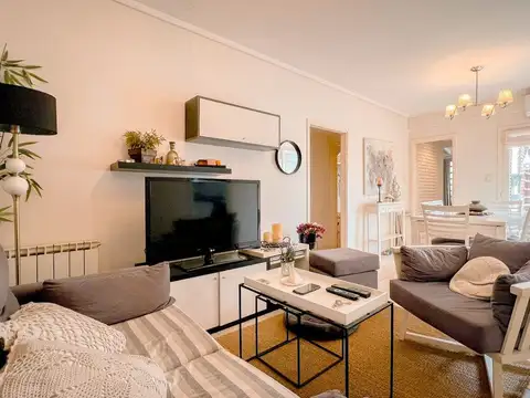 VENTA DEPTO 4 AMB RECICLADO CON COCHERA Y TERRAZA