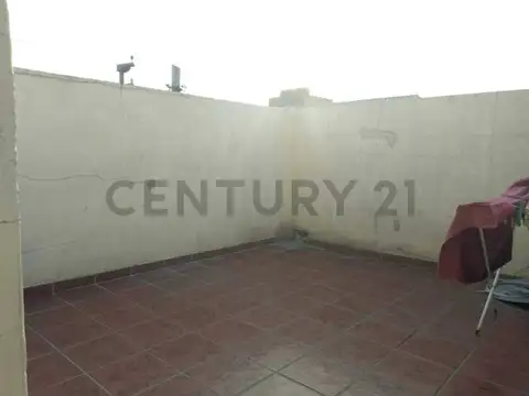 Departamento 2 ambientes con patio en Morón