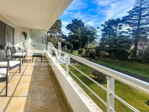 Luminoso Penthouse de 2 dormitorios en venta, terraza con parrillero