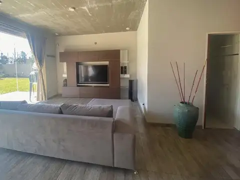 Casa en Alquiler de 2 dormitorios