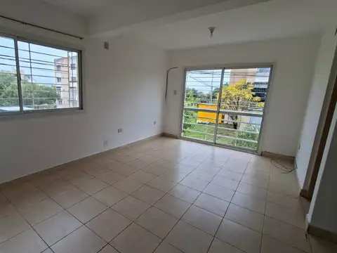 Departamento en Alquiler en Zona Centro, $ 350.000