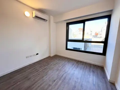 MONOAMBIENTE EN VENTA EN MONSERRAT - A ESTRENAR