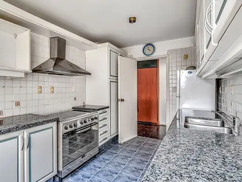 Departamento en Alquiler con 1 cocheras