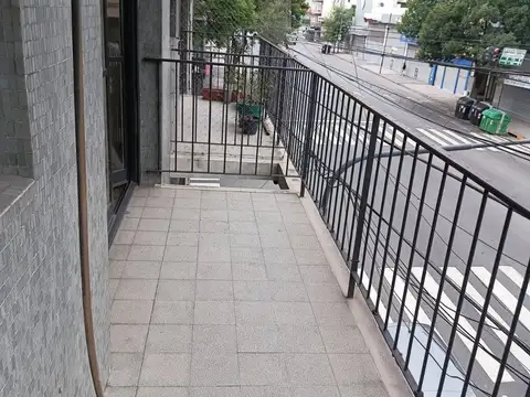 VENTA DEPARTAMENTO 2 AMBIENTES FLORES