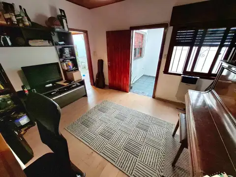 Depto Tipo Casa en Venta en Lomas De Zamora, USD 52.000