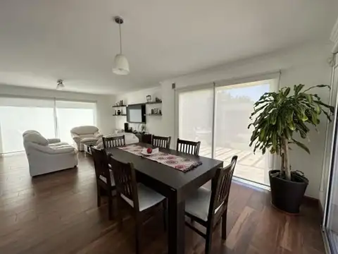 Casa en Alquiler Temporal en Plaza Mitre, USD 450