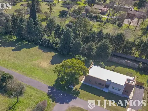 Terreno en Venta 30  mts Fondo