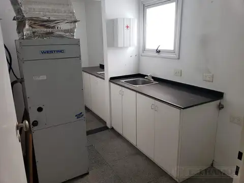 Oficina en Alquiler 17 años