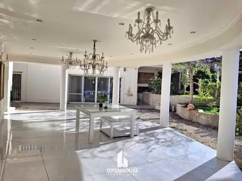 Casa en Alquiler de 4 dormitorios